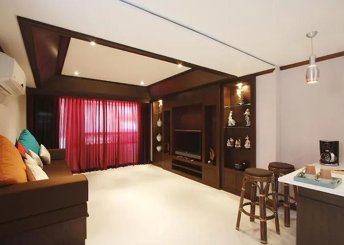 โรงแรมรายาบุรี โฮเต็ล ป่าตอง