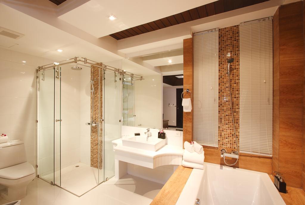 โรงแรมรายาบุรี โฮเต็ล ป่าตอง 3* Patong