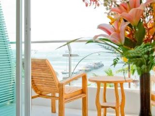 โรงแรมรายาบุรี โฮเต็ล ป่าตอง 3* Patong