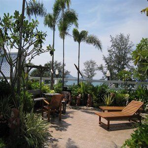 โรงแรมรายาบุรี โฮเต็ล ป่าตอง 3*